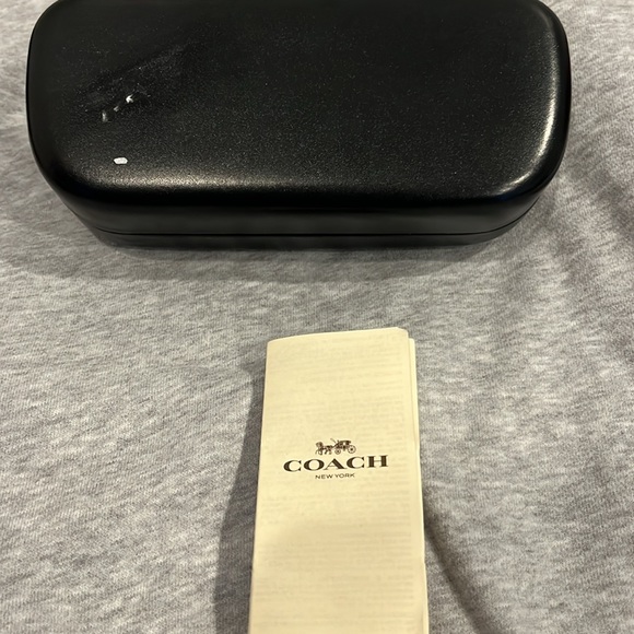 Coach Black Leather Hard Sunglasses Case and passport - Picture 4 of 6